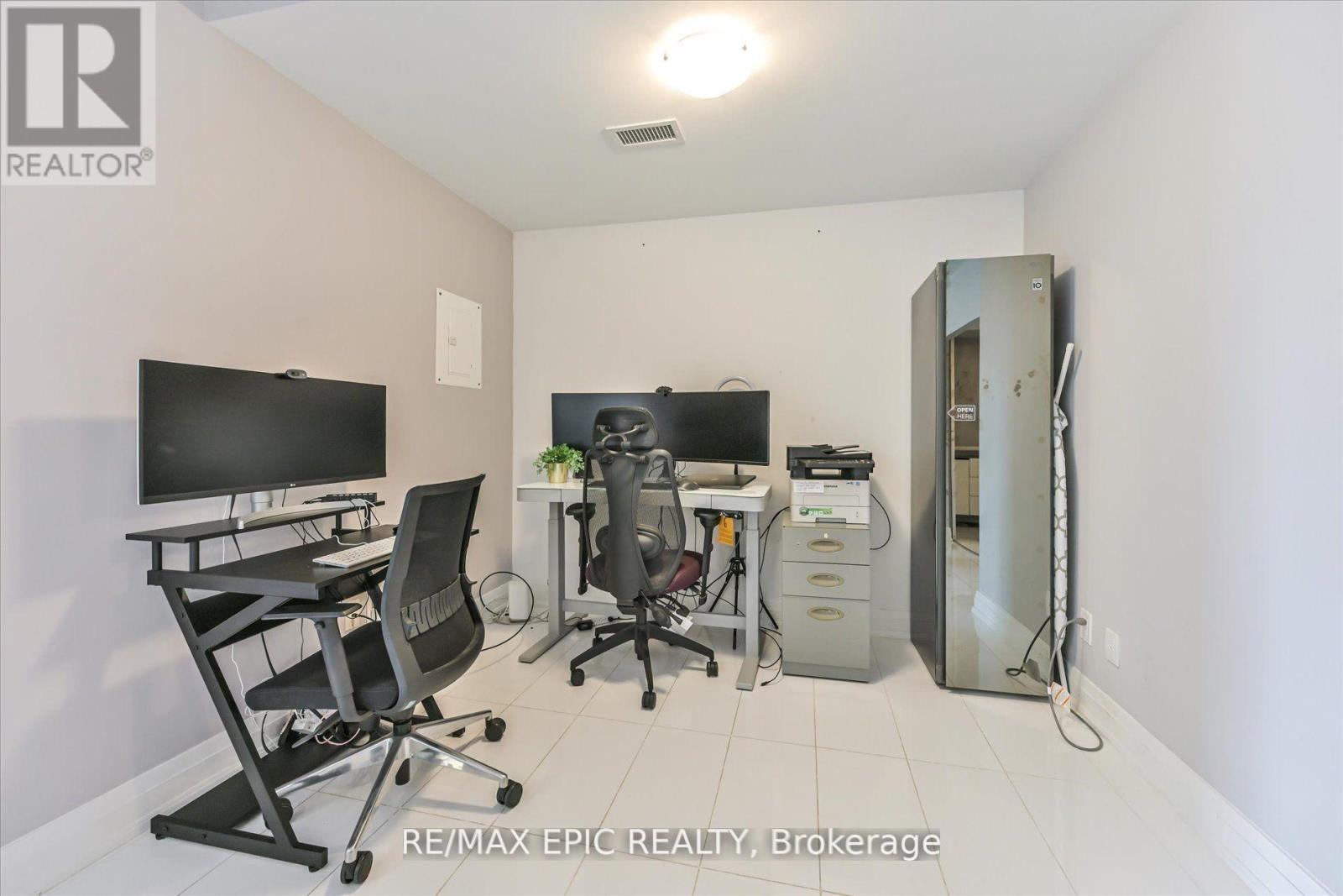 204 - 16 Mcadam Avenue, Toronto, Ontario  M6A 0B9 - Photo 8 - W12483937