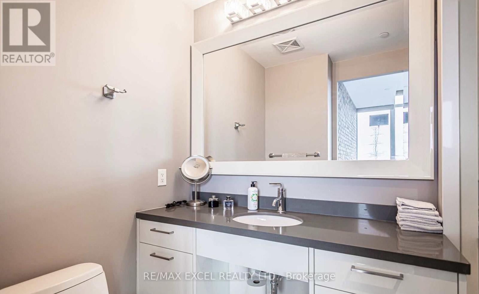 716 - 90 Park Lawn Road, Toronto, Ontario  M8Y 0B6 - Photo 7 - W12483942