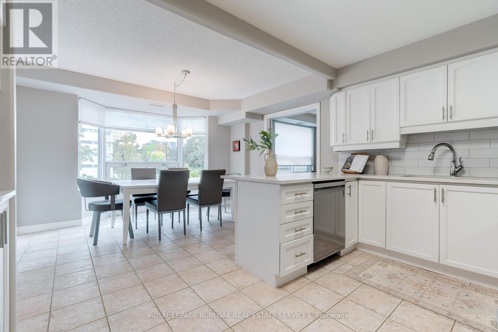 204 - 1272 Ontario Street, Burlington, Ontario  L7S 2L8 - Photo 12 - W12483943