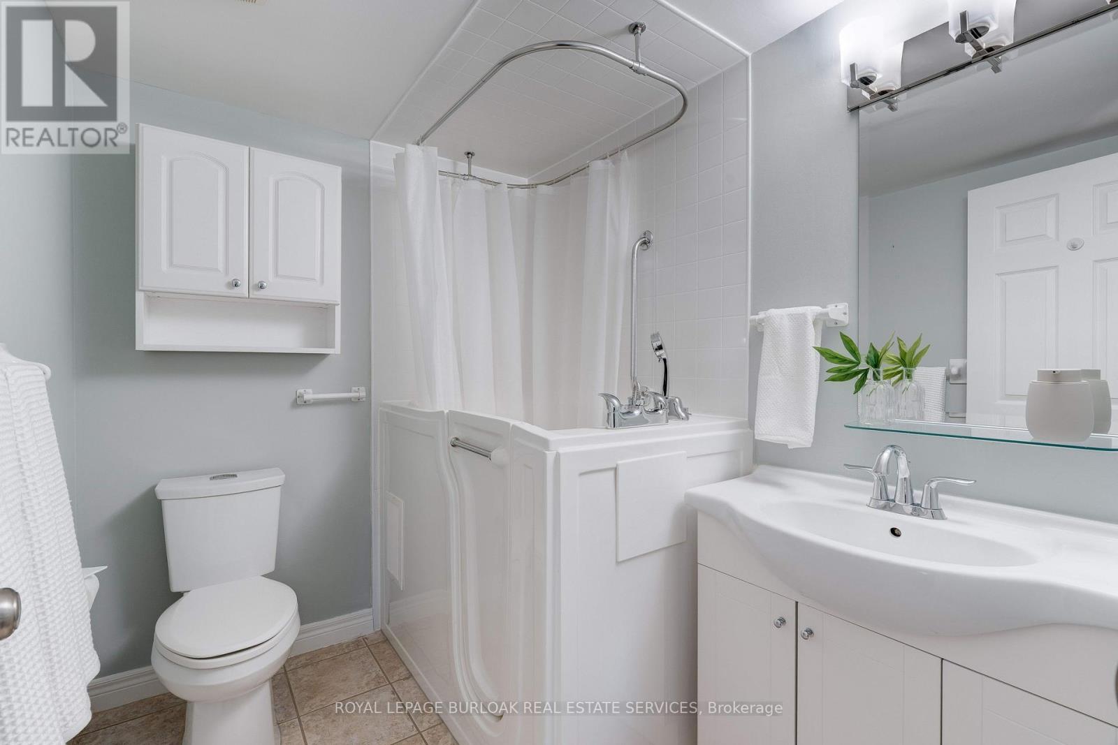 204 - 1272 Ontario Street, Burlington, Ontario  L7S 2L8 - Photo 29 - W12483943
