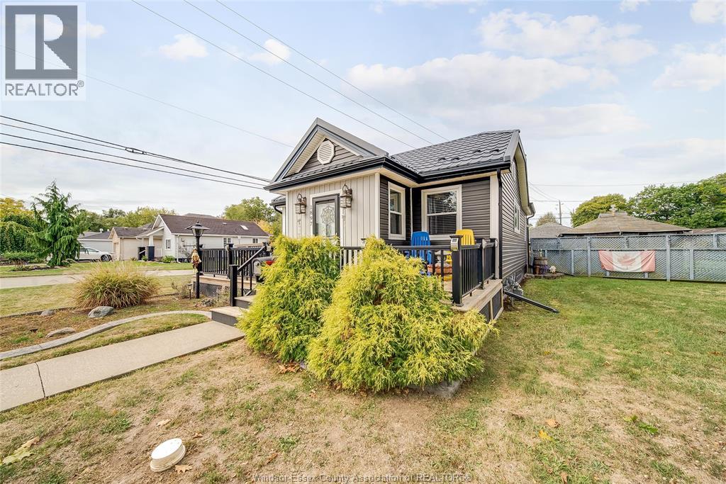 1897 Buckingham, Windsor, Ontario  N8T 2A7 - Photo 22 - 25027274