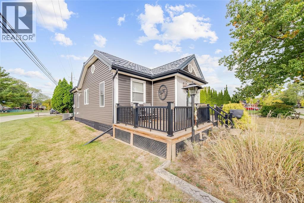 1897 Buckingham, Windsor, Ontario  N8T 2A7 - Photo 25 - 25027274