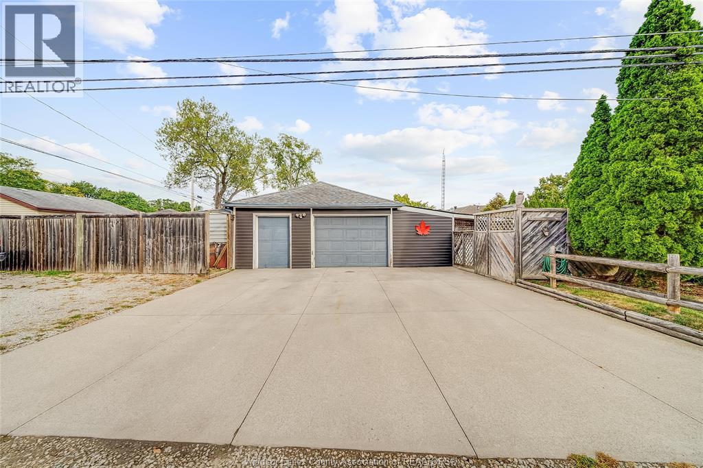 1897 Buckingham, Windsor, Ontario  N8T 2A7 - Photo 26 - 25027274