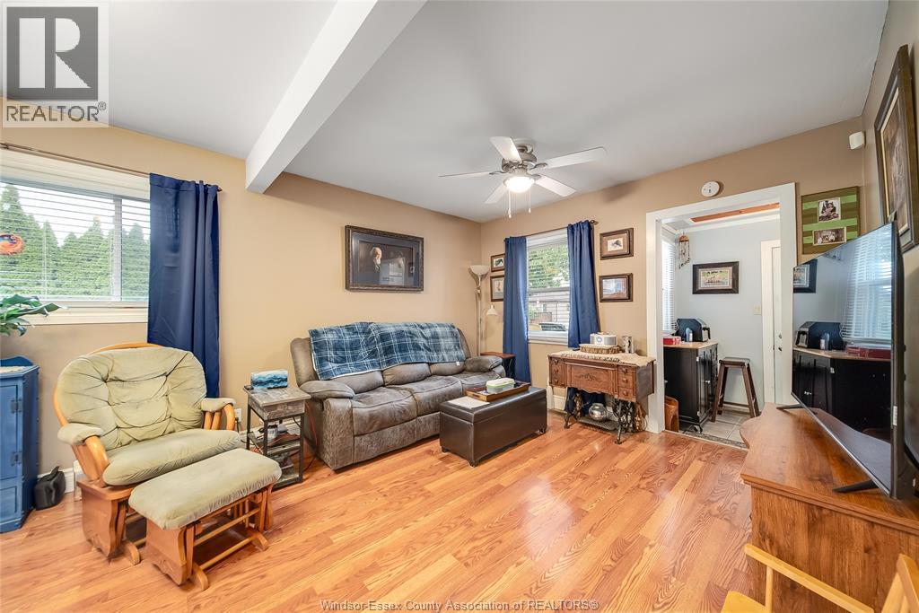 1897 Buckingham, Windsor, Ontario  N8T 2A7 - Photo 7 - 25027274