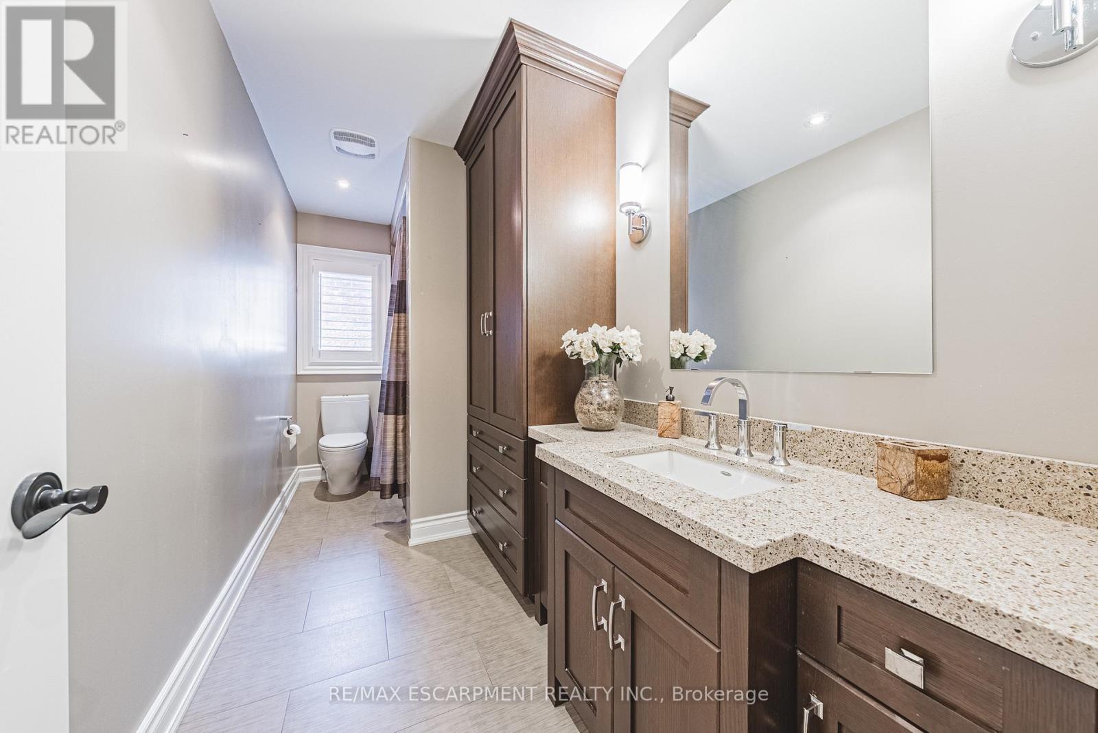 67 Alma Street, Hamilton, Ontario  L9H 2E3 - Photo 19 - X12478371