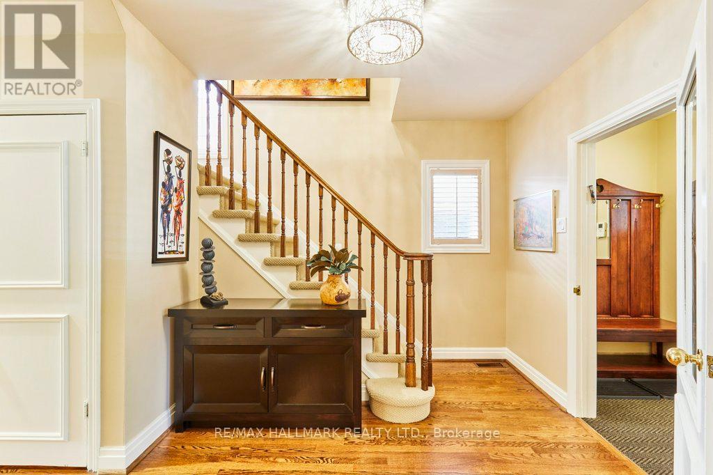 106 Kimbark Boulevard, Toronto, Ontario  M5N 2Y2 - Photo 22 - C12483977