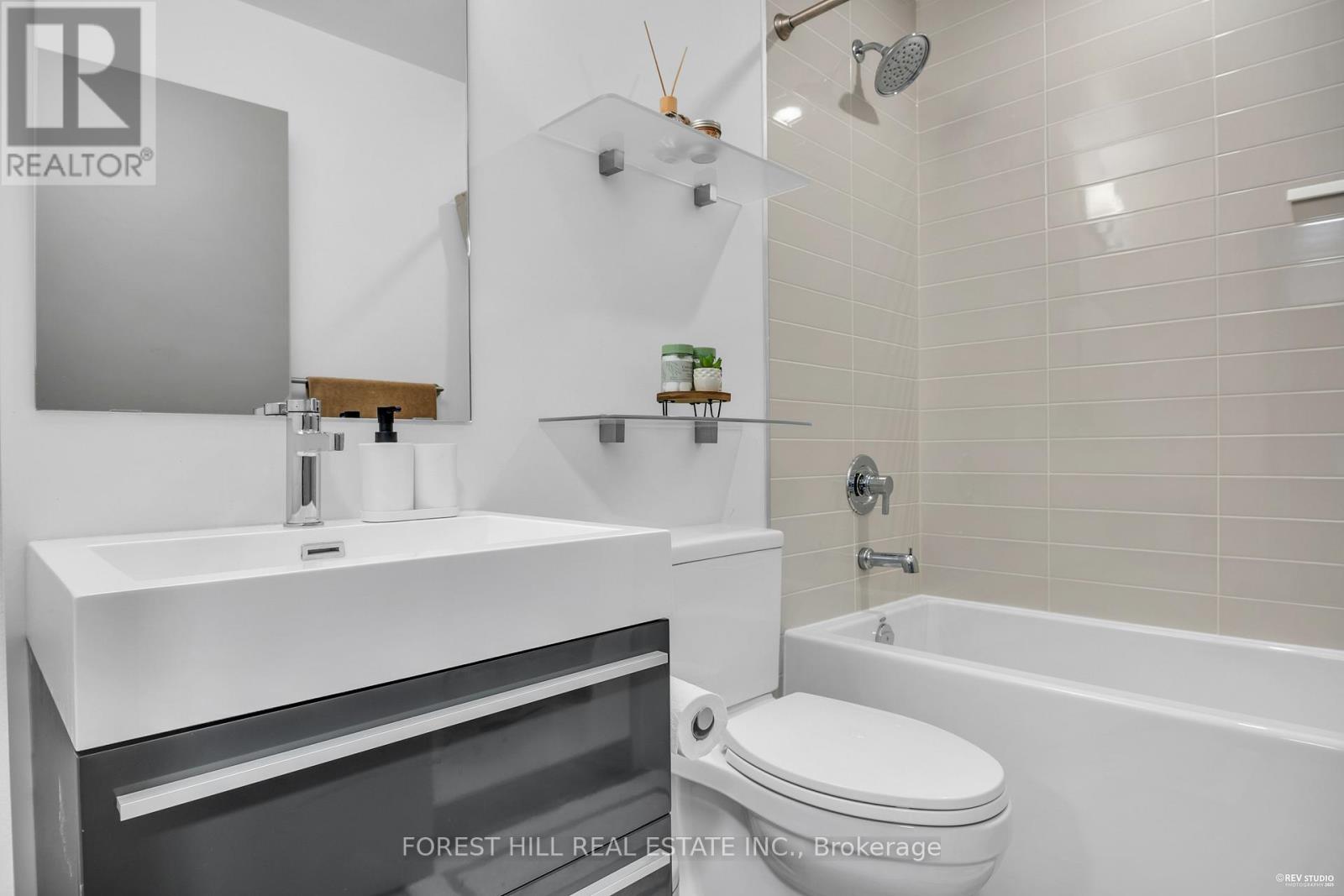 1403 - 181 Bedford Road, Toronto, Ontario  M5R 0C2 - Photo 5 - C12483988