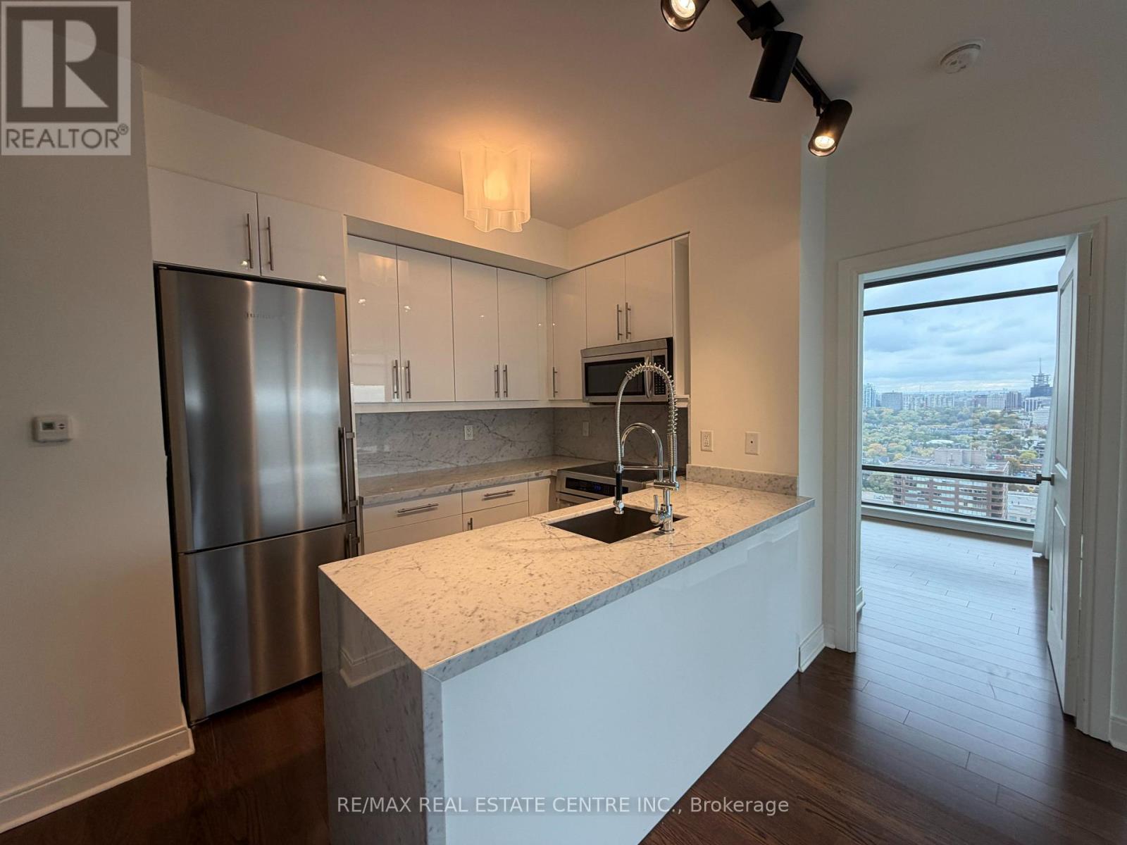 3106 - 18 Yorkville Avenue, Toronto, Ontario  M4W 3Y8 - Photo 4 - C12483999