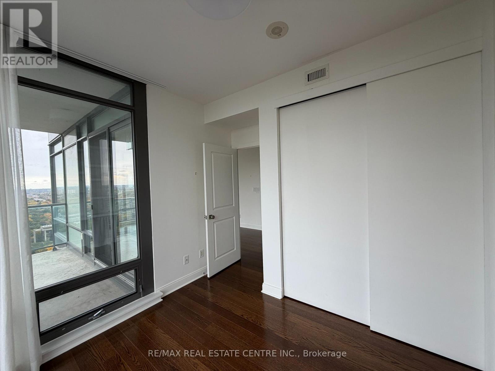 3106 - 18 Yorkville Avenue, Toronto, Ontario  M4W 3Y8 - Photo 7 - C12483999