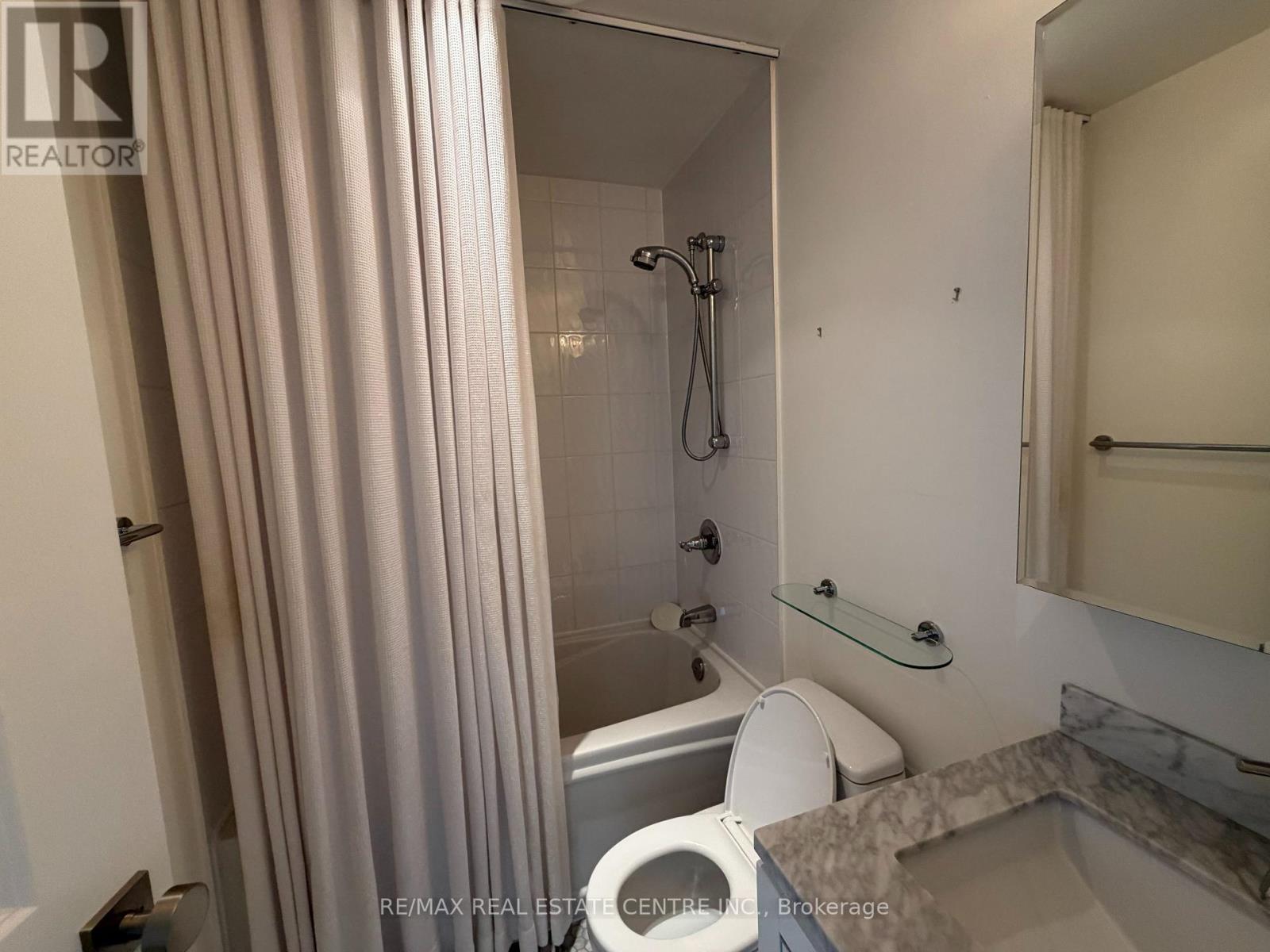 3106 - 18 Yorkville Avenue, Toronto, Ontario  M4W 3Y8 - Photo 8 - C12483999