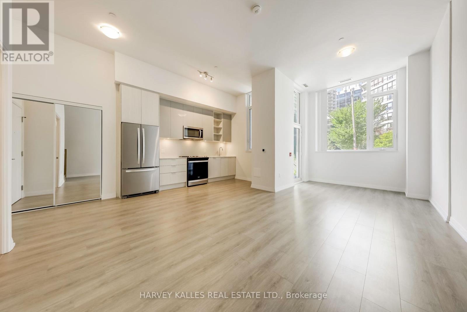 Th110 - 25 Holly Street, Toronto, Ontario  M4S 0E3 - Photo 5 - C12484009