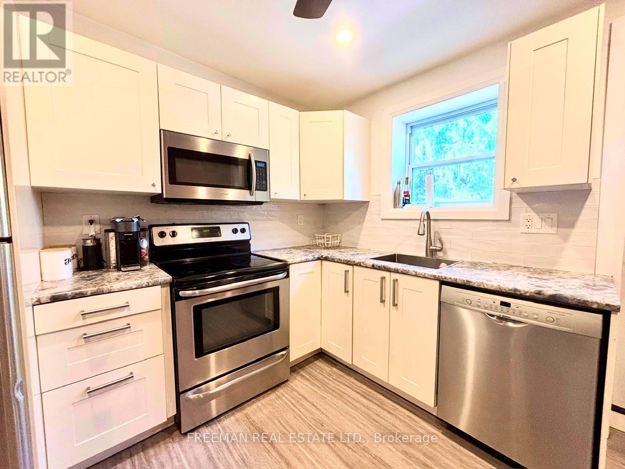 340 Howland Avenue, Toronto, Ontario  M5R 3B9 - Photo 4 - C12484016