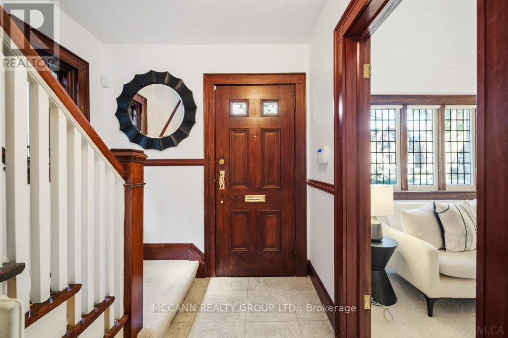 17 Donegall Drive, Toronto, Ontario  M4G 3G6 - Photo 13 - C12484078