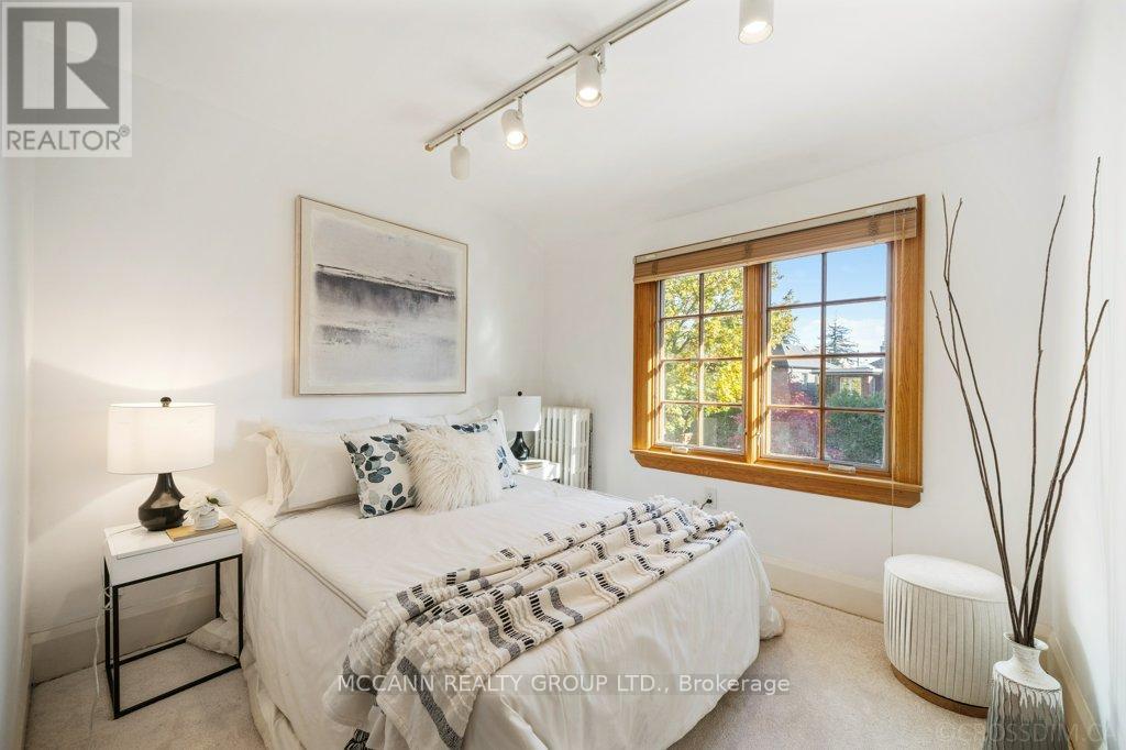 17 Donegall Drive, Toronto, Ontario  M4G 3G6 - Photo 19 - C12484078
