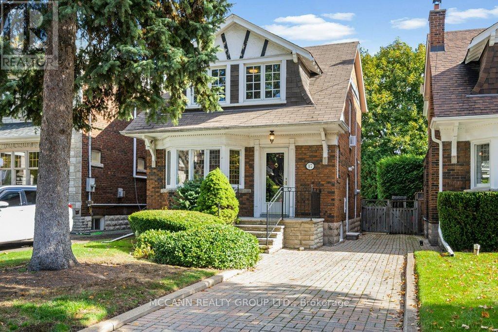 17 Donegall Drive, Toronto, Ontario  M4G 3G6 - Photo 2 - C12484078