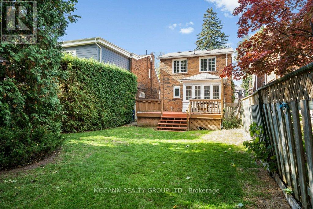 17 Donegall Drive, Toronto, Ontario  M4G 3G6 - Photo 30 - C12484078