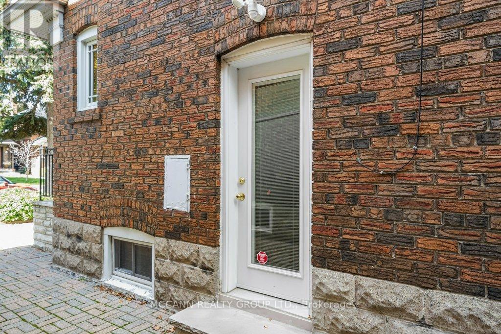 17 Donegall Drive, Toronto, Ontario  M4G 3G6 - Photo 33 - C12484078