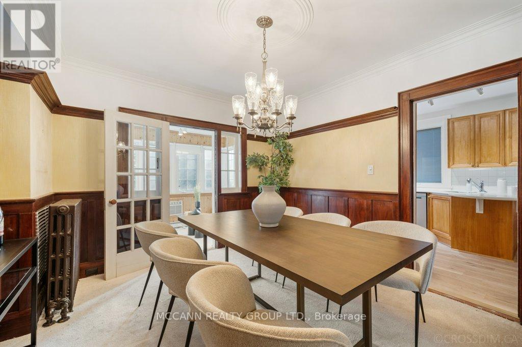 17 Donegall Drive, Toronto, Ontario  M4G 3G6 - Photo 8 - C12484078