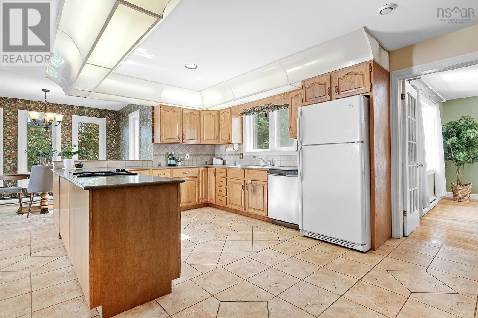 16 Mountain Ash Court, Dartmouth, Nova Scotia  B2Y 4J8 - Photo 9 - 202525723