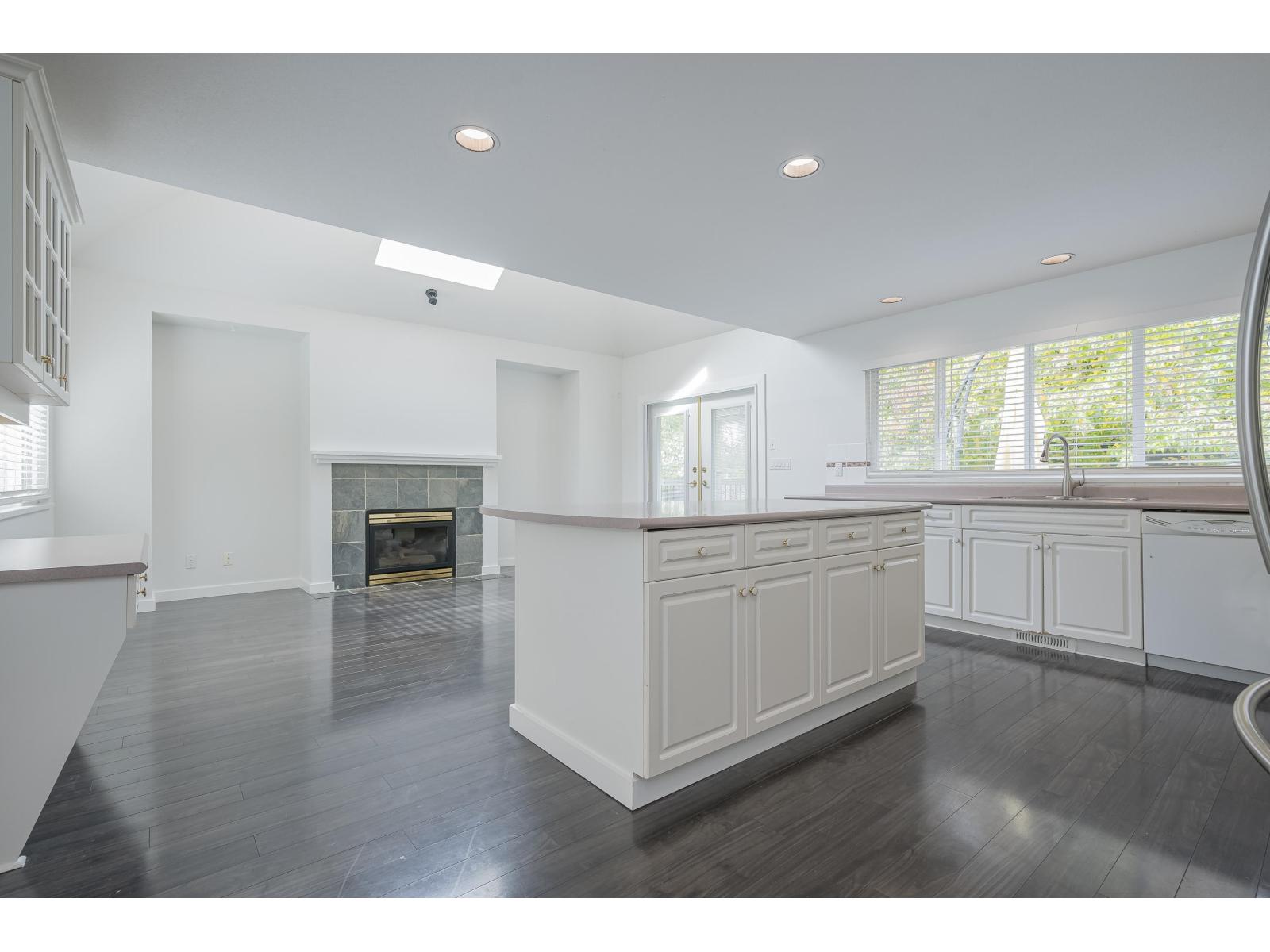 21115 43a Avenue, Langley, British Columbia  V3A 8L8 - Photo 9 - R3061916