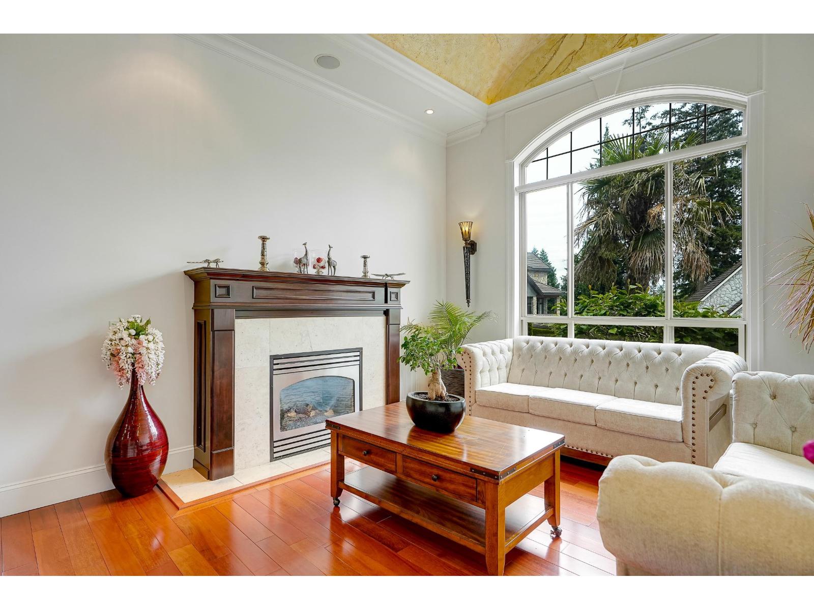 5545 127 Street, Surrey, British Columbia  V3X 3V1 - Photo 2 - R3062015