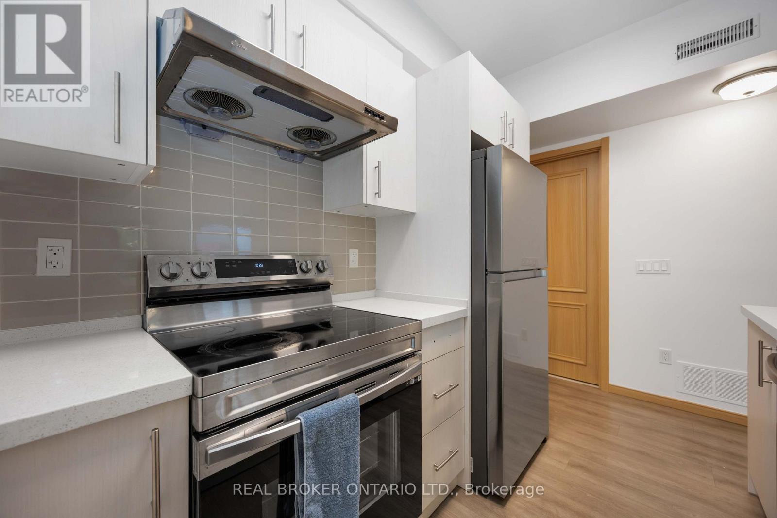 D205 - 200 Chester Le Boulevard, Toronto, Ontario  M1W 0A9 - Photo 8 - E12483978