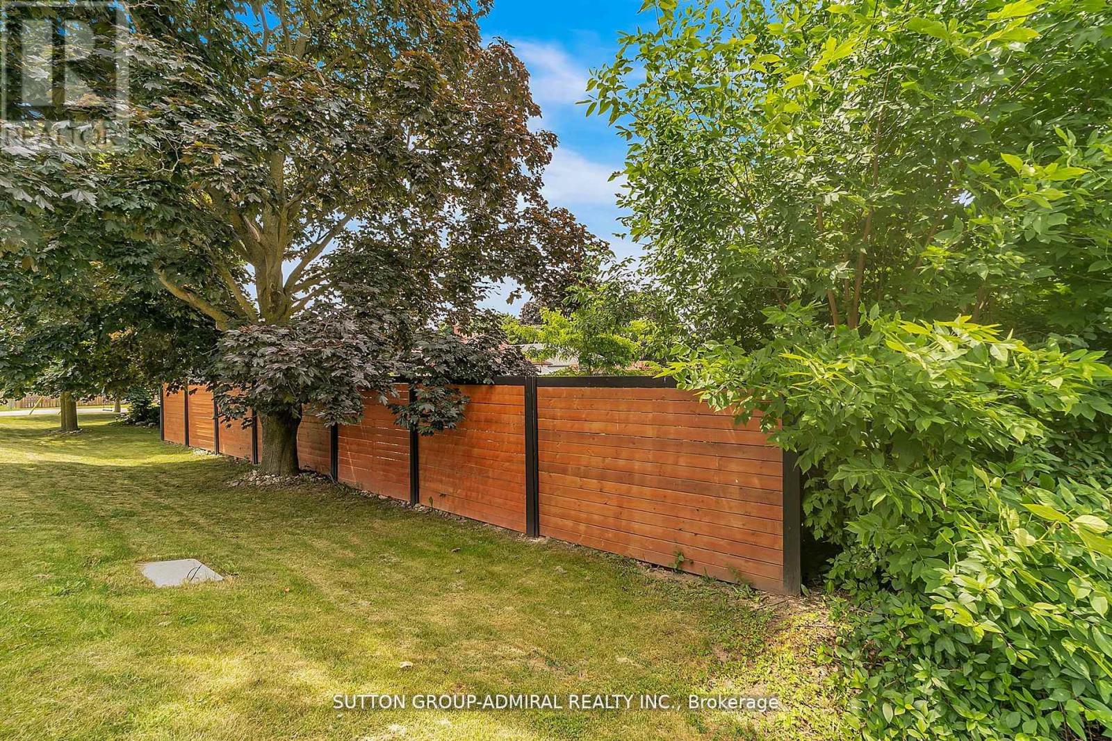 212 St Peter Street, Whitby, Ontario  L1N 1J3 - Photo 39 - E12484006