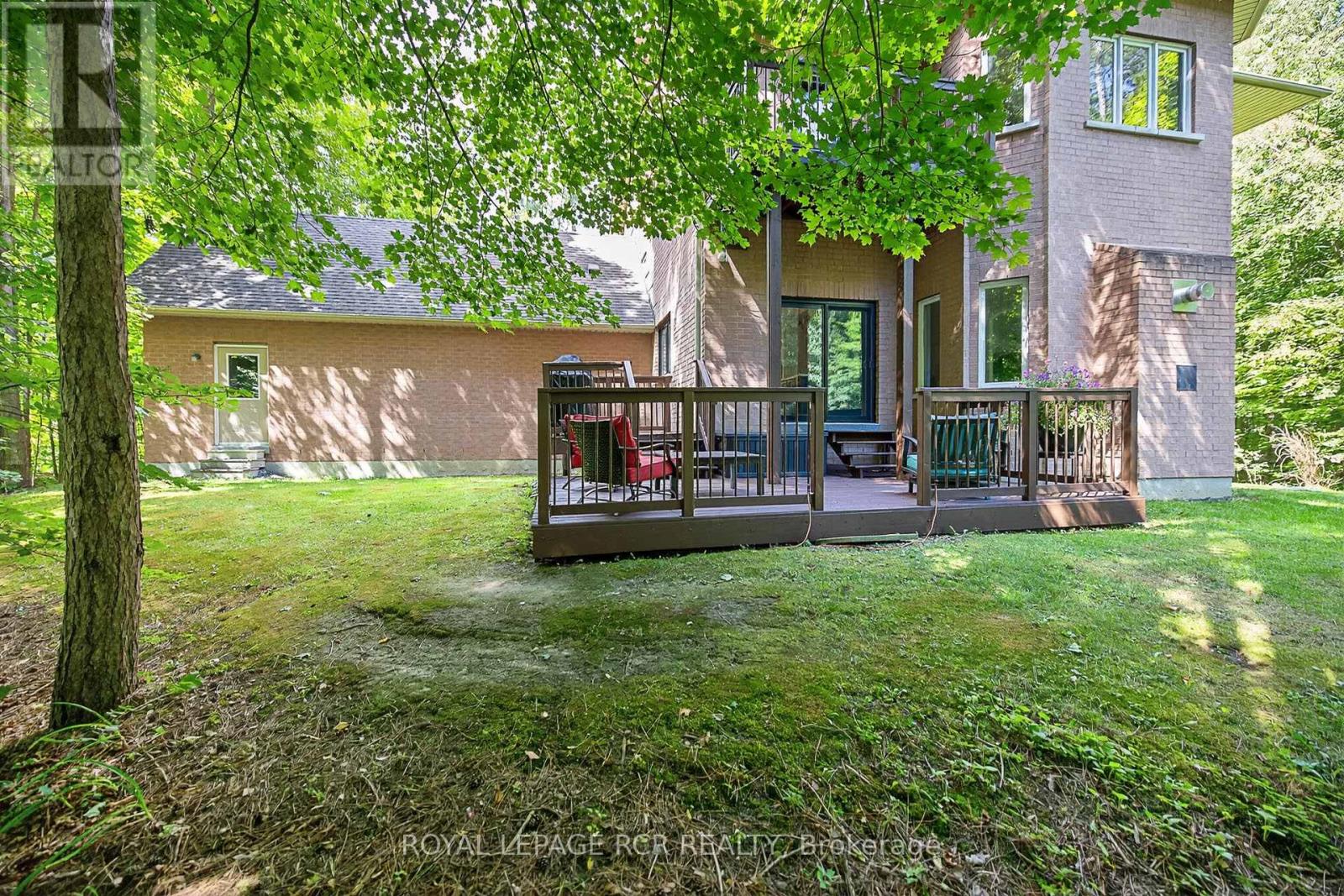 45 Lake Woods Drive, Whitchurch-Stouffville, Ontario  L4A 1P1 - Photo 37 - N12483959