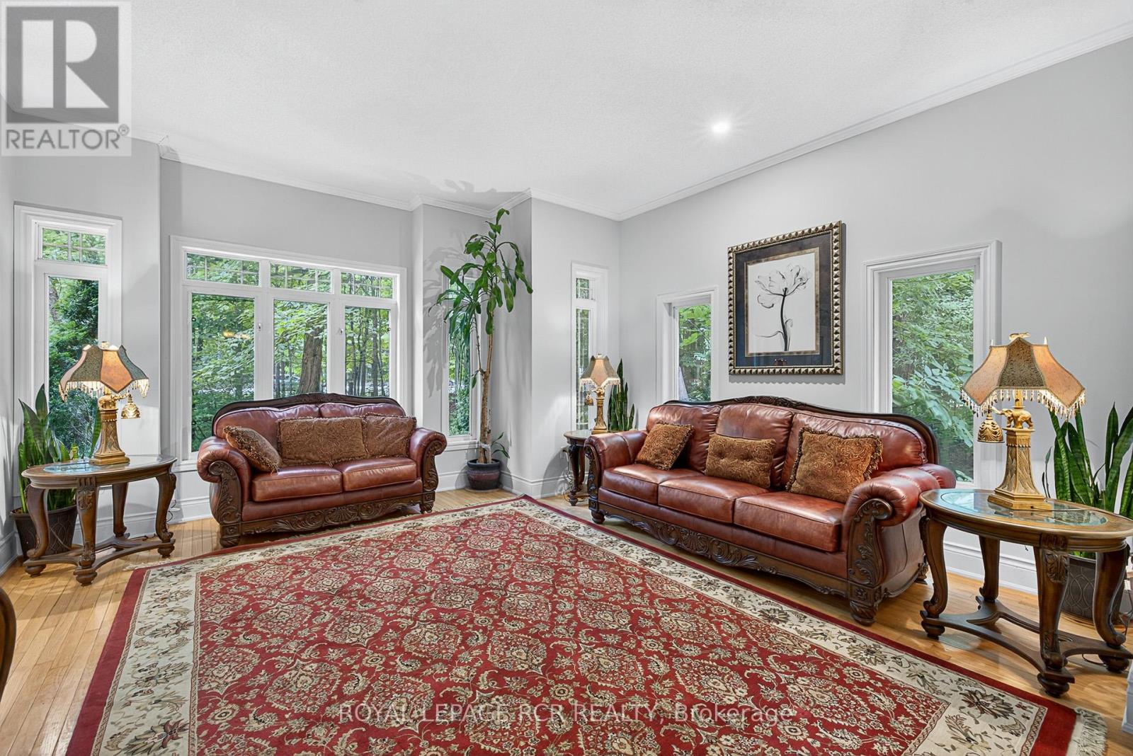 45 Lake Woods Drive, Whitchurch-Stouffville, Ontario  L4A 1P1 - Photo 9 - N12483959