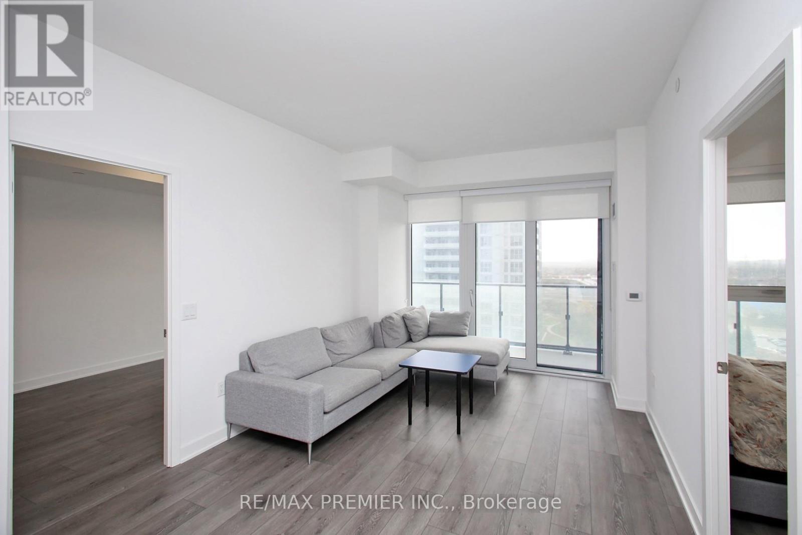 1210 - 95 Oneida Crescent, Richmond Hill, Ontario  L4B 0H5 - Photo 6 - N12484023