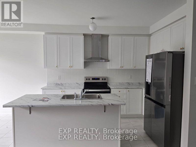 64 Singhampton Road, Vaughan, Ontario  L4H 5J6 - Photo 5 - N12484042