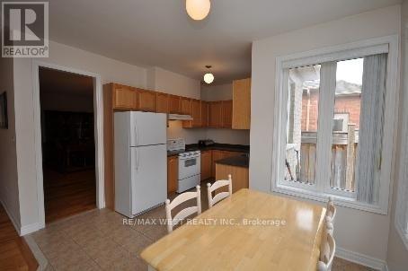 571 Vellore Woods Boulevard, Vaughan, Ontario  L4H 2V8 - Photo 5 - N12484060