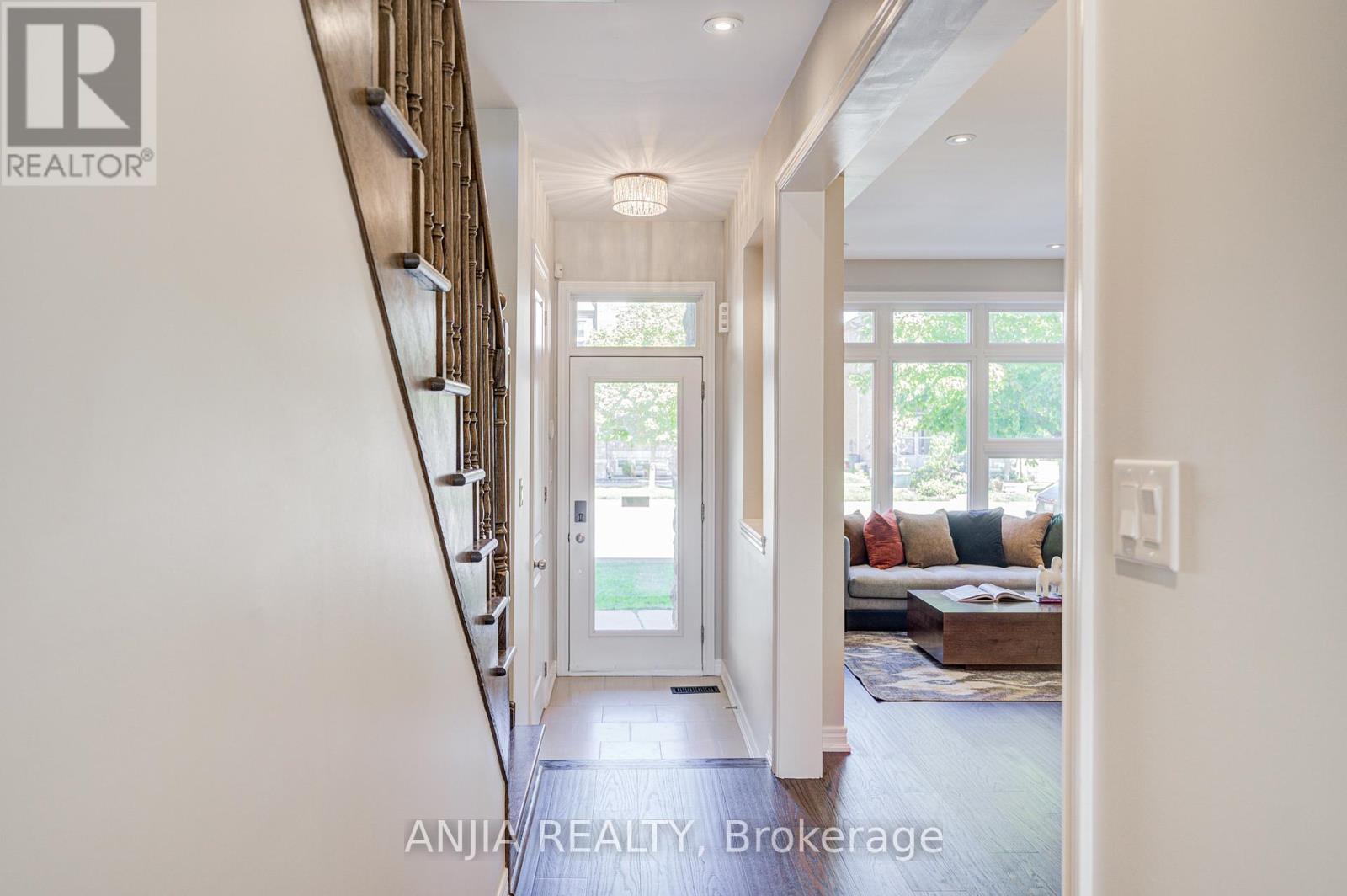 229 South Unionville Avenue, Markham, Ontario  L3R 5S6 - Photo 6 - N12484075