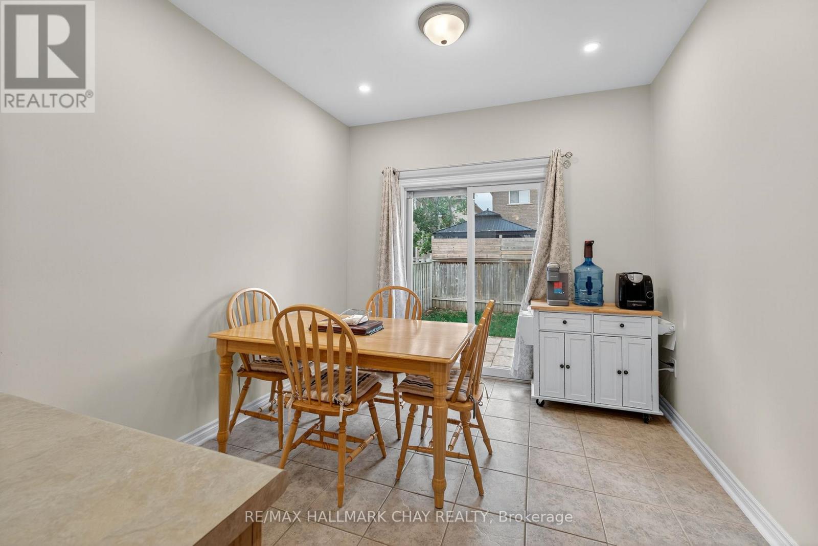 158 Pringle Drive, Barrie (Edgehill Drive), Ontario  L4N 0R3 - Photo 10 - S12483968