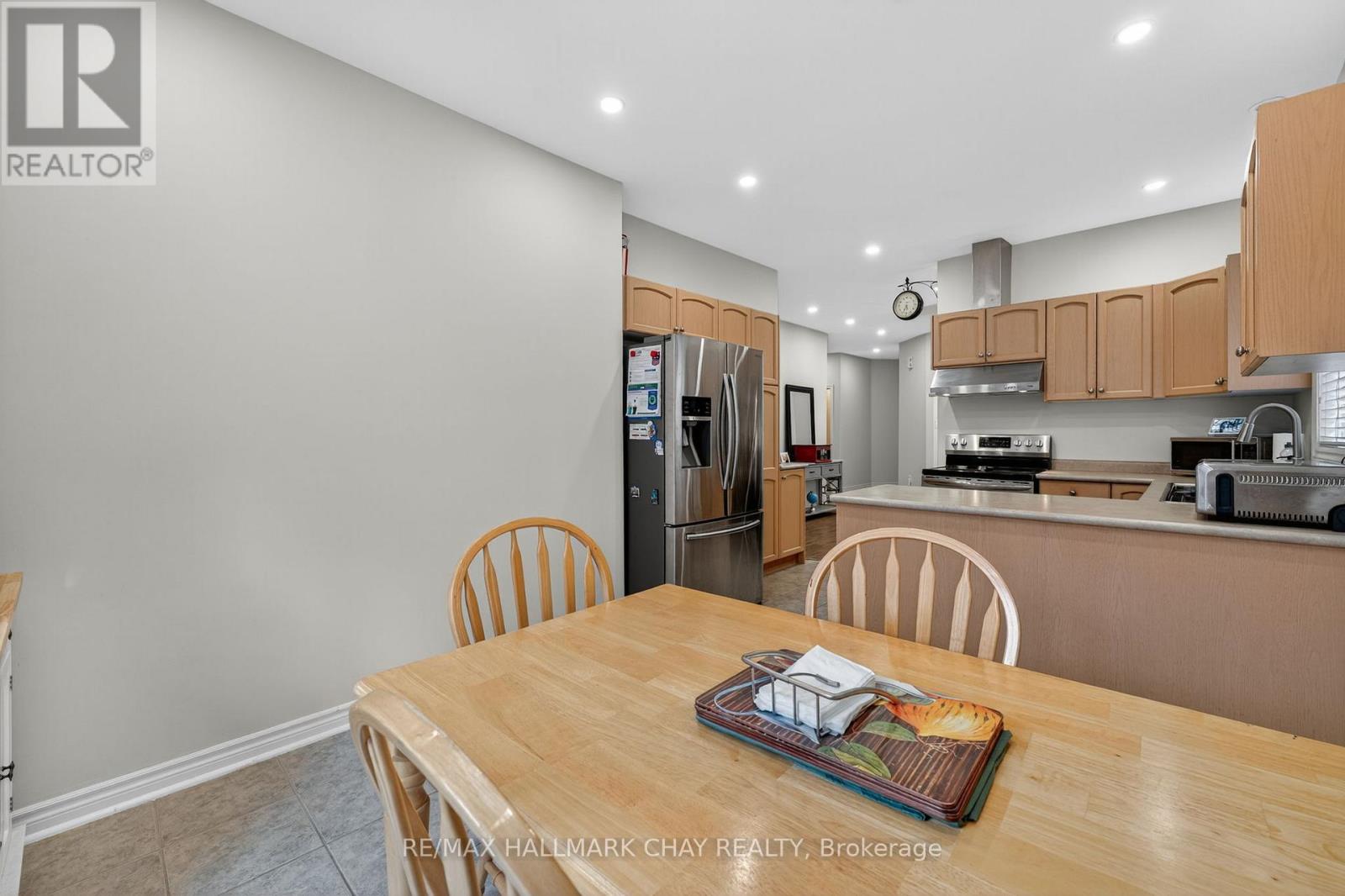 158 Pringle Drive, Barrie (Edgehill Drive), Ontario  L4N 0R3 - Photo 11 - S12483968