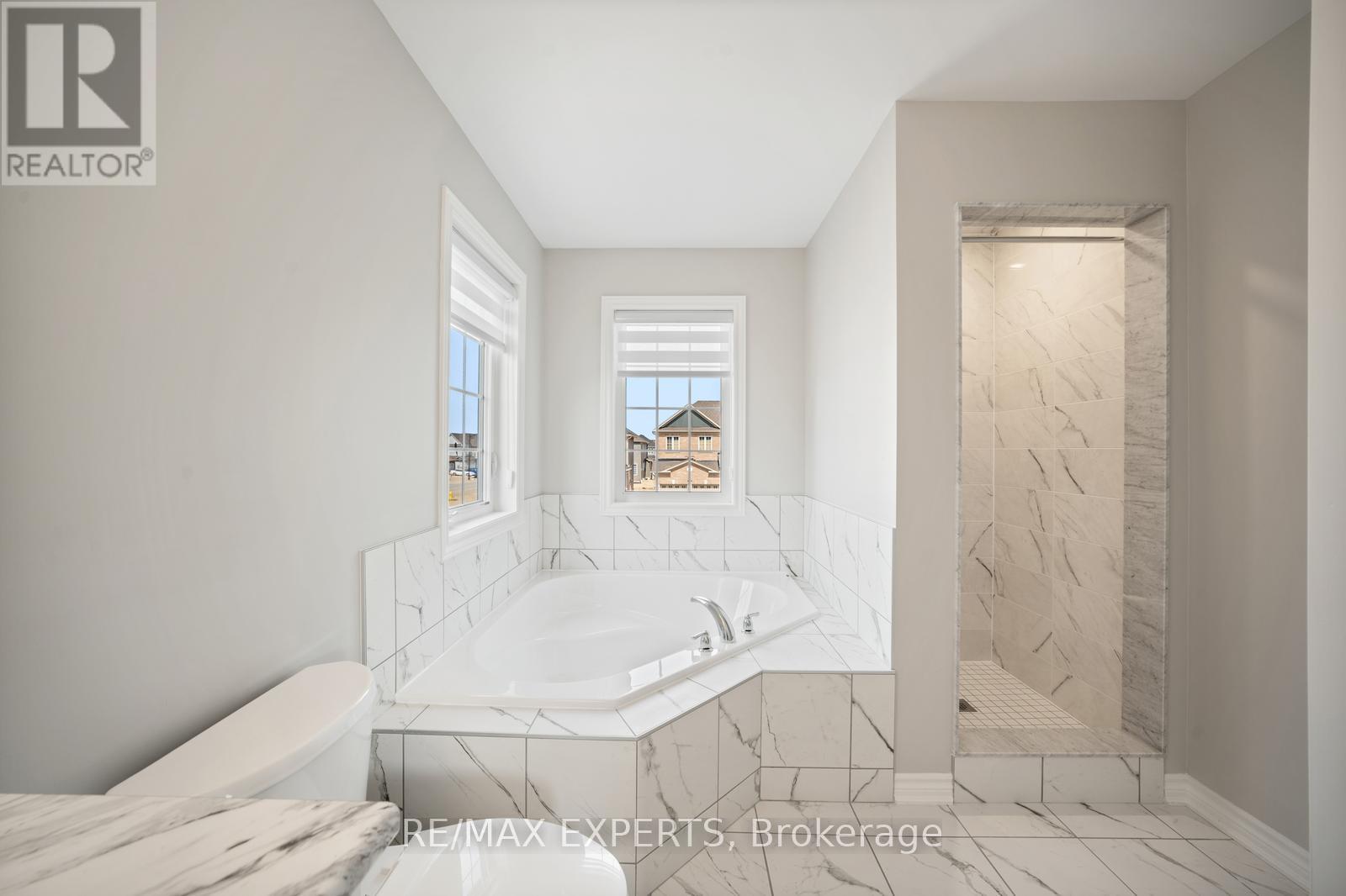 216 Cubitt Street, Clearview, Ontario  L0M 1S0 - Photo 30 - S12484041