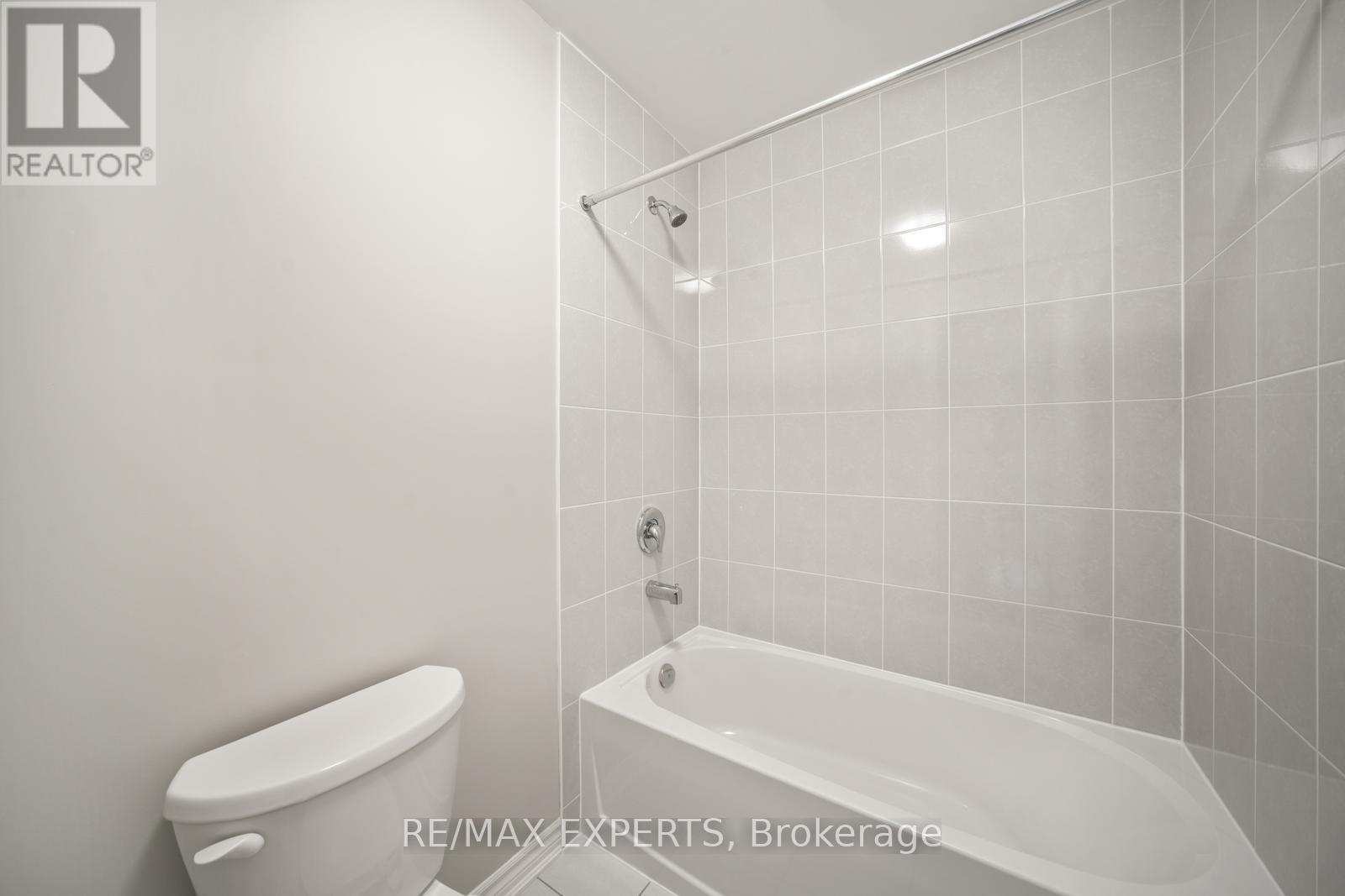 216 Cubitt Street, Clearview, Ontario  L0M 1S0 - Photo 32 - S12484041