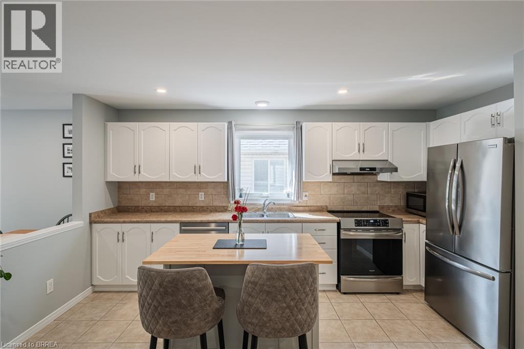 60 Savannah Ridge Drive, Paris, Ontario  N3L 4G5 - Photo 5 - 40765239