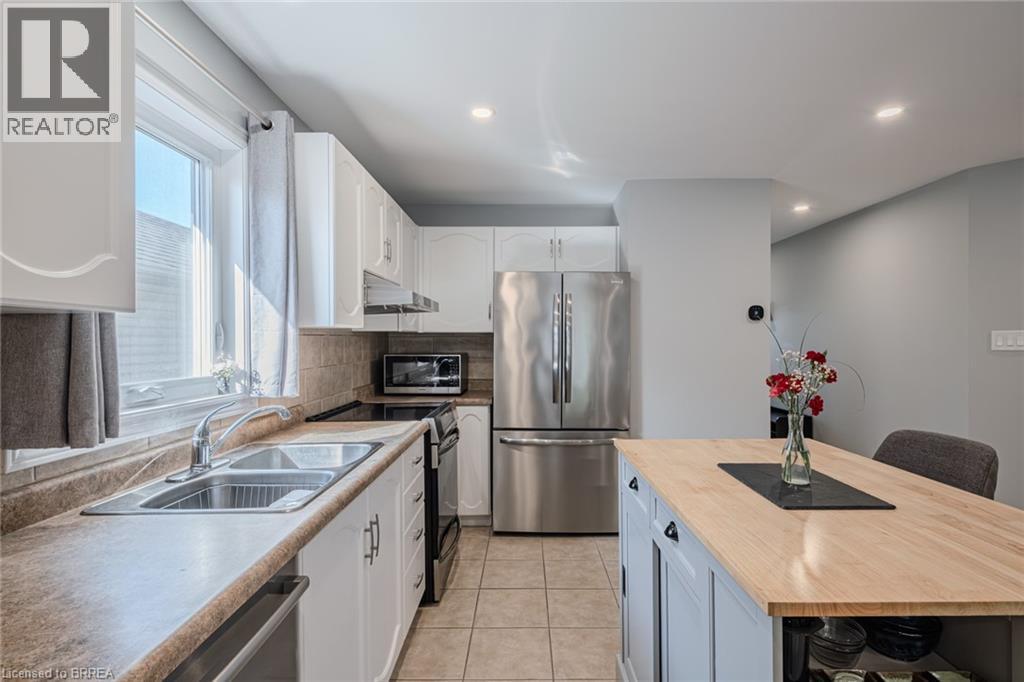 60 Savannah Ridge Drive, Paris, Ontario  N3L 4G5 - Photo 7 - 40765239