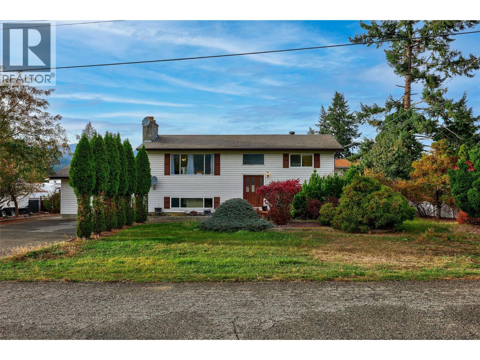 465 ROBIN Drive, barriere, British Columbia