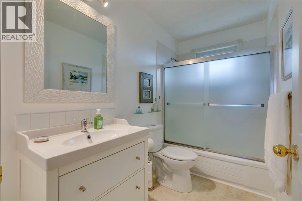 1145 Sunlake Link Se, Calgary, Alberta  T2X 3G8 - Photo 28 - A2261578