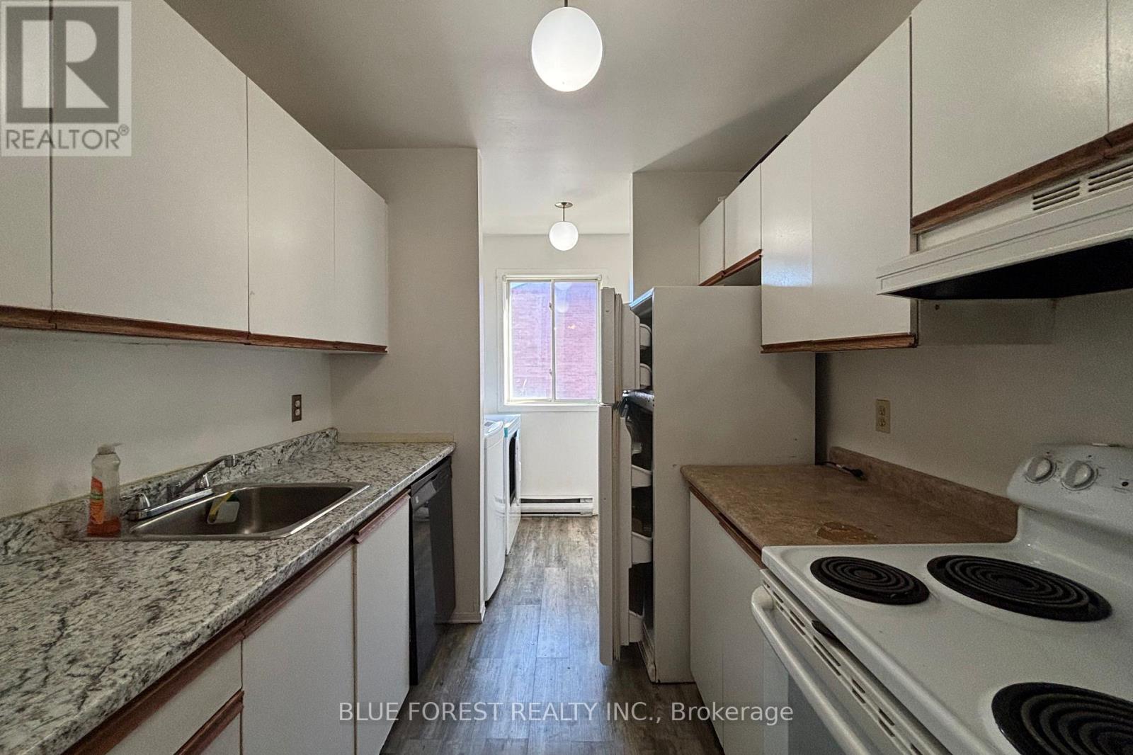 141 - 1096 Jalna Boulevard, London South, Ontario  N6E 3B8 - Photo 5 - X12484095