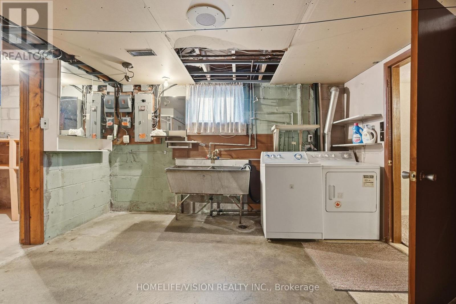 239 Epsom Downs Drive, Toronto, Ontario  M3M 1T3 - Photo 46 - W12483989