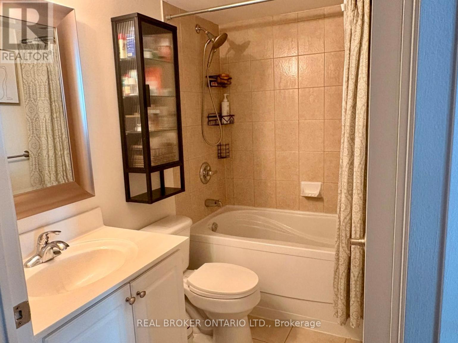 1108 - 220 Forum Drive, Mississauga, Ontario  L4Z 4K1 - Photo 7 - W12484019