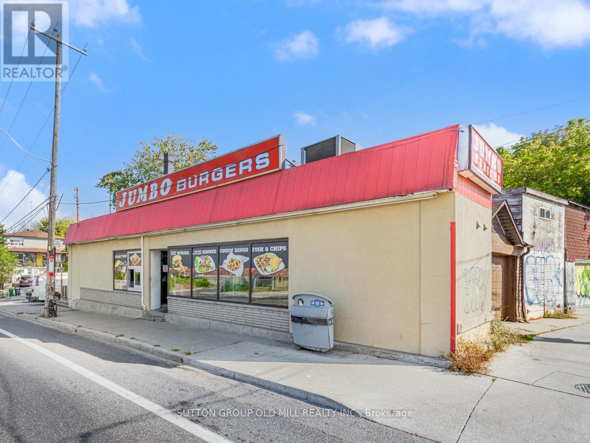 685 Runnymede Road, Toronto, Ontario  M6S 3A4 - Photo 28 - W12484058