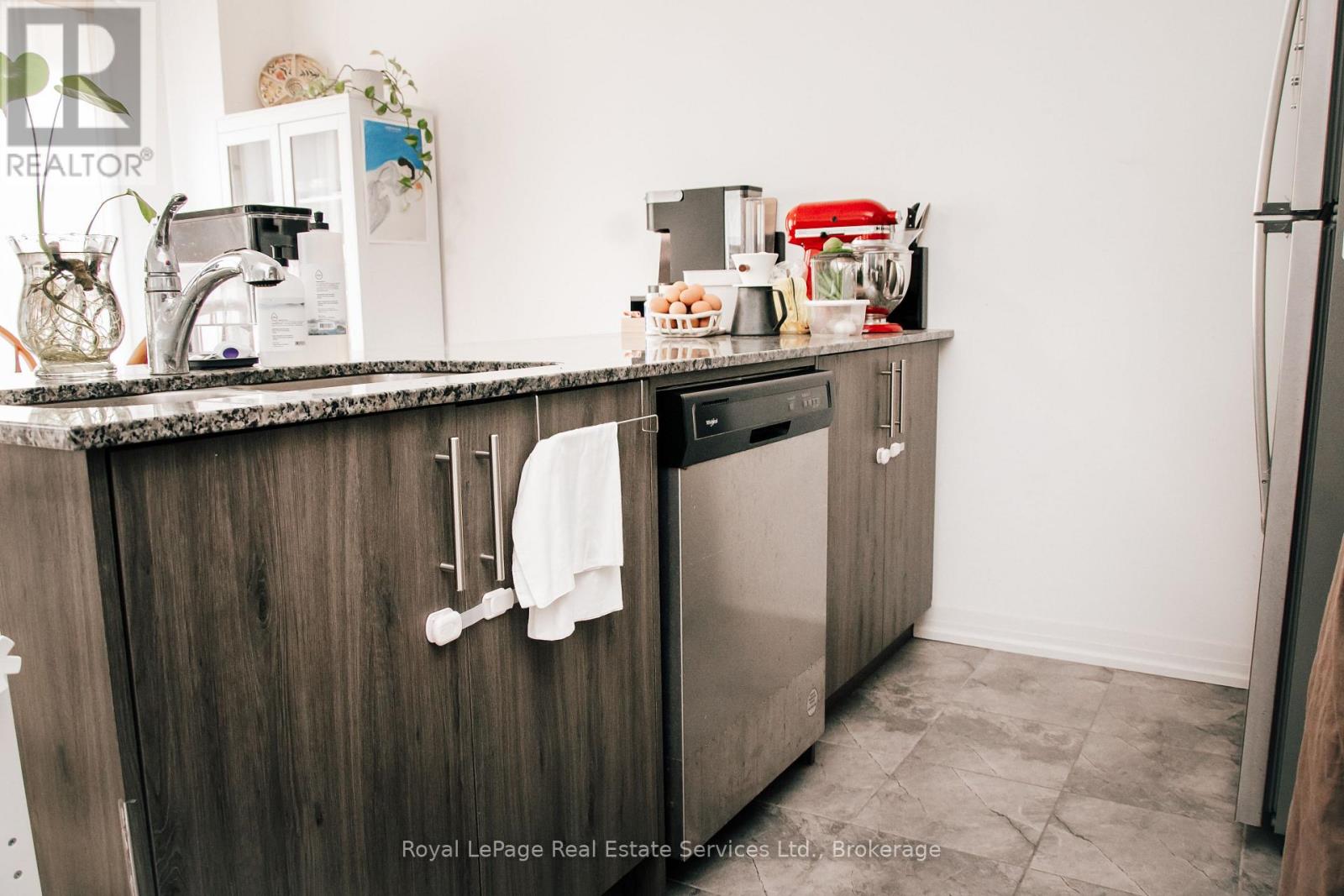 85 Gateland Drive, Barrie (Painswick South), Ontario  L9J 0N2 - Photo 6 - S12484142