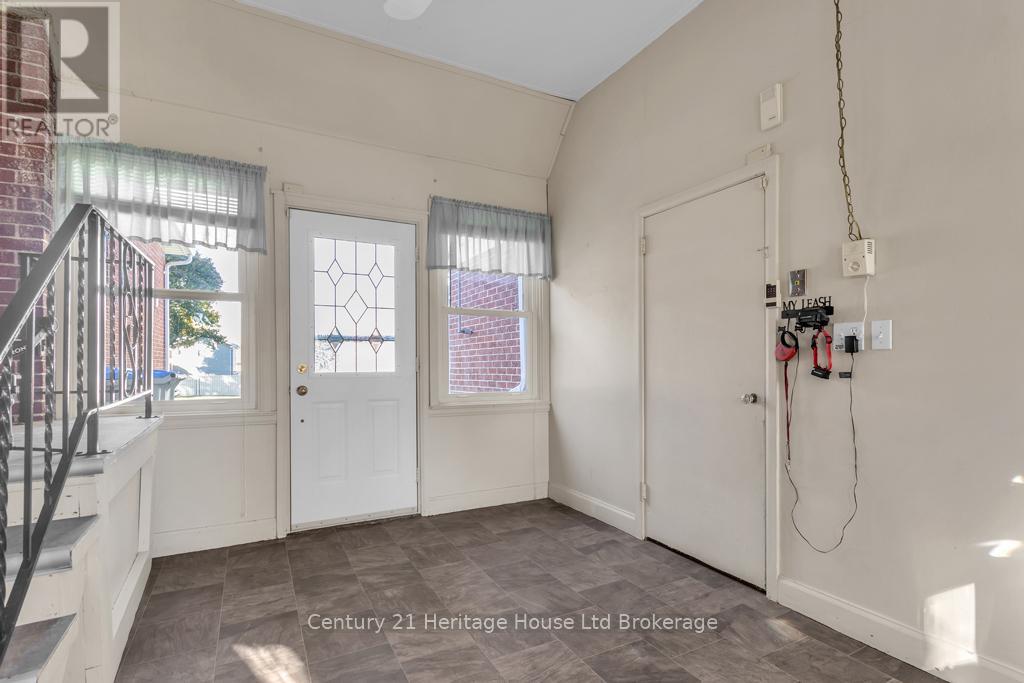 50 Machenry Street, Lambton Shores, Ontario N0N 1J0 - Photo 17 - X12484124