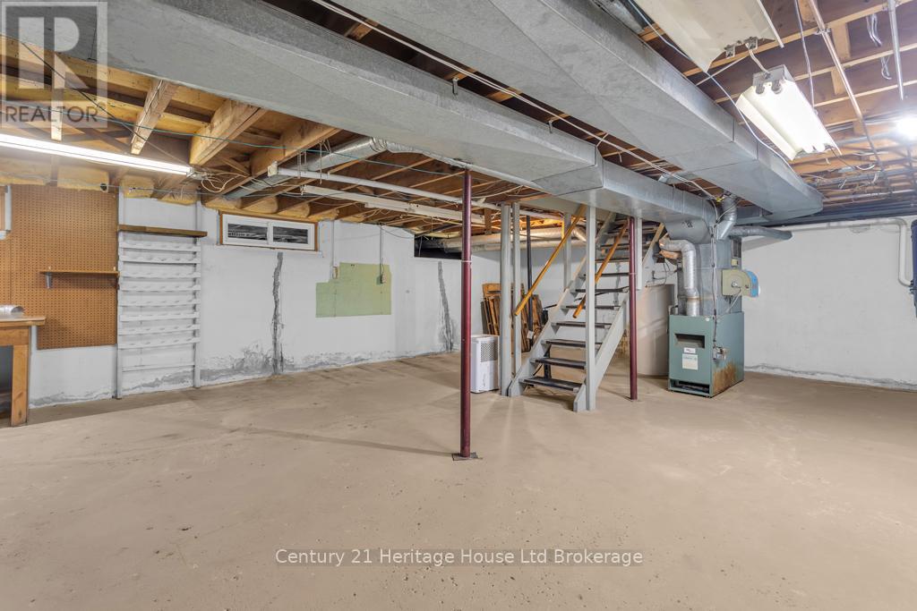 50 Machenry Street, Lambton Shores, Ontario N0N 1J0 - Photo 18 - X12484124