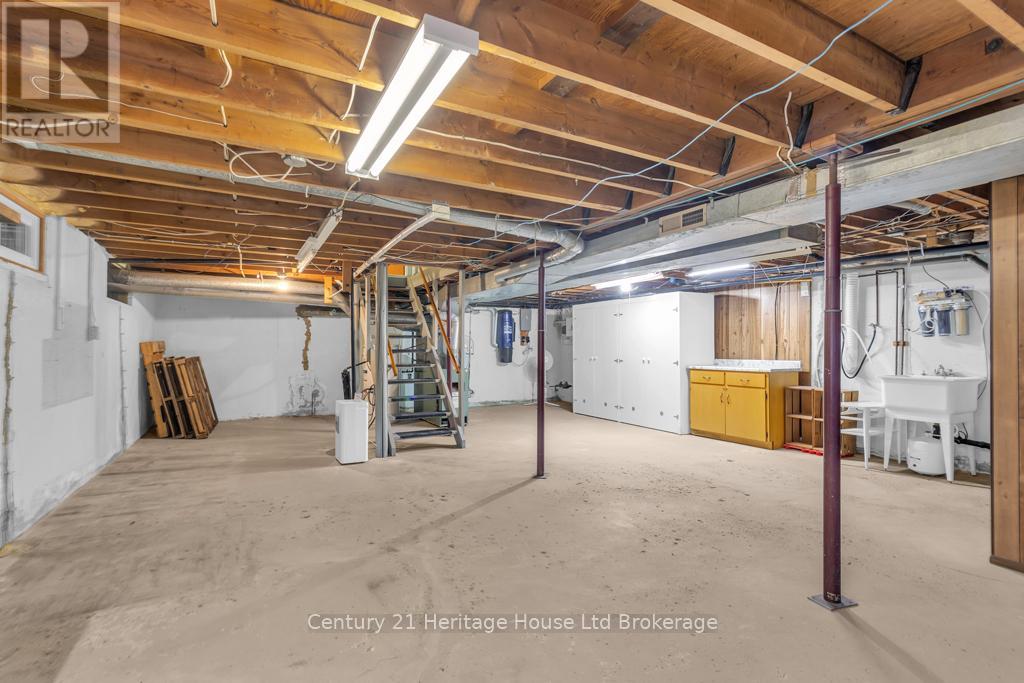 50 Machenry Street, Lambton Shores, Ontario N0N 1J0 - Photo 20 - X12484124