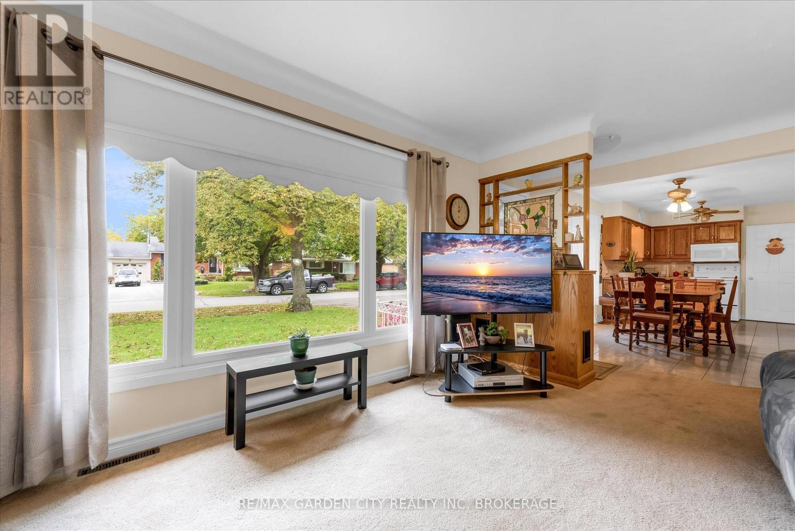 26 Howard Avenue, St. Catharines, Ontario  L2N 3X1 - Photo 6 - X12484107